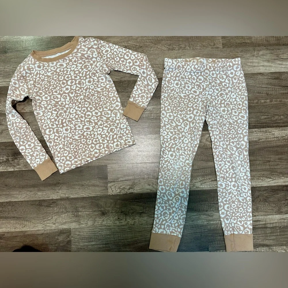 Old Navy Kids Pajama Set -‎ Tan and White Leopard Print